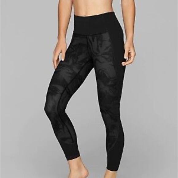 Athleta Marble Salutation 7/8 Tight Size XS - Picture 1 of 8